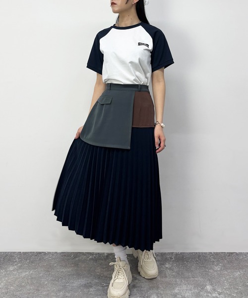 NICOLE CLUB(ニコル クラブ)の「ダイナー刺繍Tシャツ(Tシャツ/カットソー・レディース・その他2/その他1/チャコール・FREE)」の11枚目の写真