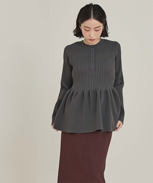 miette（ミエット）の「ヘンリーネックペプラムニット（ニット/セーター・レディース・ブルーグレー/チャコール/ブラウン・M/S）」の13枚目の写真