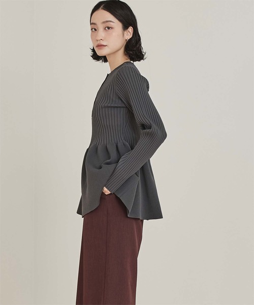 miette（ミエット）の「ヘンリーネックペプラムニット（ニット/セーター・レディース・ブルーグレー/チャコール/ブラウン・M/S）」の15枚目の写真