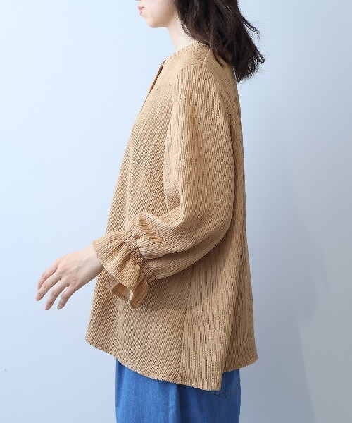 leswel(レスウェル)の「【L~5L 大きいサイズ】楊柳ニットバンドカラーシャツ(シャツ/ブラウス・レディース・ブラック/キャメル・L/LL/3L/4L/5L)」の13枚目の写真