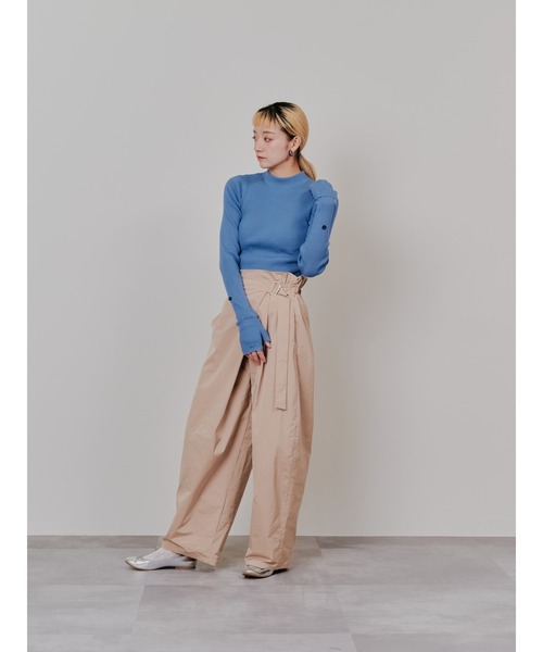 TEVALT(ヴァレット)の「ラップライクサイドカーブパンツ(チノパンツ・レディース・ライトベージュ/ブラック/ブラウン・38)」の9枚目の写真