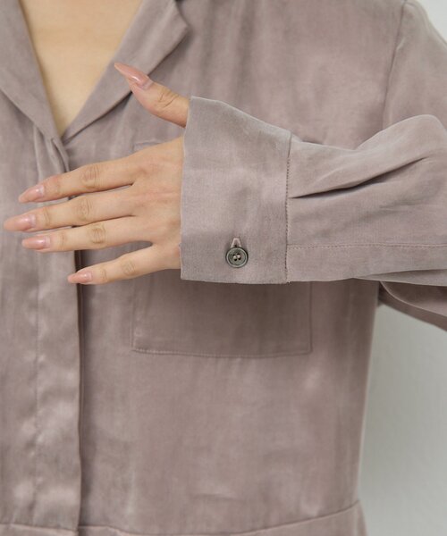 GALLARDAGALANTE（ガリャルダガランテ）の「オープンカラージャンプスーツ（つなぎ/オールインワン・レディース・グレイッシュベージュ・FREE）」の15枚目の写真