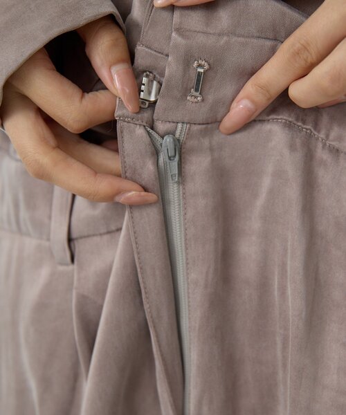 GALLARDAGALANTE（ガリャルダガランテ）の「オープンカラージャンプスーツ（つなぎ/オールインワン・レディース・グレイッシュベージュ・FREE）」の21枚目の写真