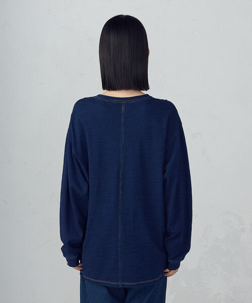 ONIGIRI（オニギリ）の「スラブ天竺ロングＴシャツ（Tシャツ/カットソー・レディース・ネイビー/オフホワイト・FREE）」の6枚目の写真