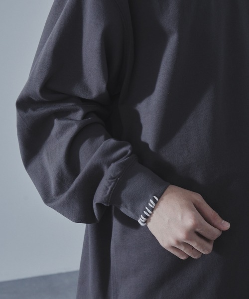 SLICK（スリック）の「【SLICK/スリック】30/2 Compact Yarn Embroidery T-Shirt/コンパクトヤーンエンブロイダリーTシャツ/ハンドステッチ（Tシャツ/カットソー・メンズ・グレイッシュベージュ/ブラック/ブラウン・2/1/3）」の8枚目の写真