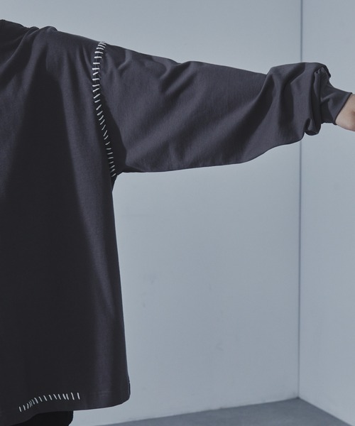 SLICK（スリック）の「【SLICK/スリック】30/2 Compact Yarn Embroidery T-Shirt/コンパクトヤーンエンブロイダリーTシャツ/ハンドステッチ（Tシャツ/カットソー・メンズ・グレイッシュベージュ/ブラック/ブラウン・2/1/3）」の9枚目の写真