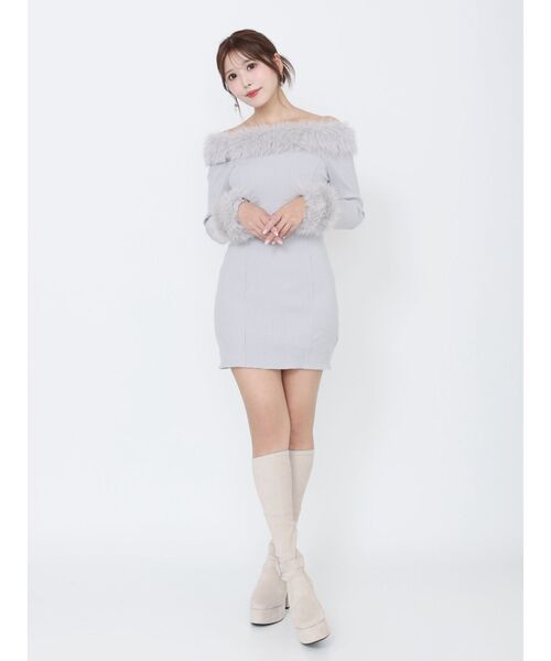 EATME（イートミー）の「フェイクファーオフショルミニワンピース（ワンピース・レディース・ブラウン/グレー/ブラック・FREE）」の16枚目の写真