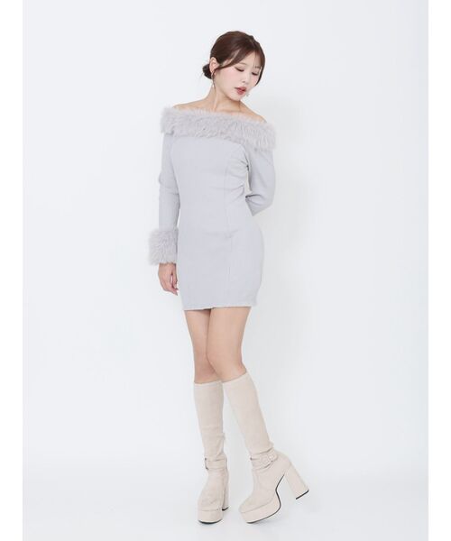 EATME（イートミー）の「フェイクファーオフショルミニワンピース（ワンピース・レディース・ブラウン/グレー/ブラック・FREE）」の9枚目の写真