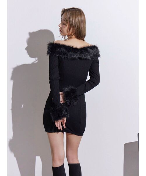 EATME（イートミー）の「フェイクファーオフショルミニワンピース（ワンピース・レディース・ブラウン/グレー/ブラック・FREE）」の11枚目の写真