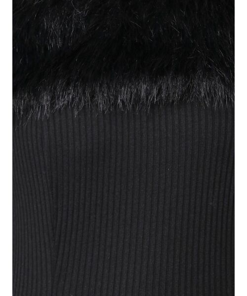 EATME（イートミー）の「フェイクファーオフショルミニワンピース（ワンピース・レディース・ブラウン/グレー/ブラック・FREE）」の6枚目の写真