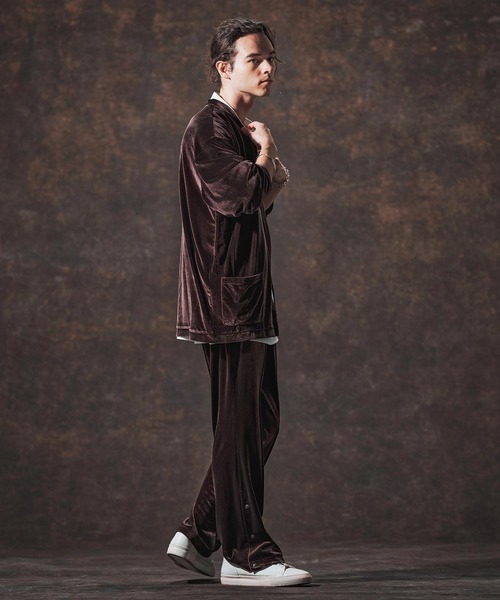 Jih Nunc（ジーヌンク）の「mcg3690-ストレッチベロアボタンレスカーディガン(JIH-R1123)（カーディガン/ボレロ・メンズ・ブラック/パープル/ブラウン・L/M/S）」の16枚目の写真