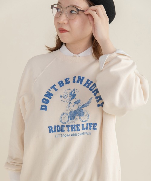 CHILD WOMAN（チャイルドウーマン）の「オオカミプリント裏毛プルオーバー（スウェット・レディース・アイボリー/グレー/レッド・FREE）」の6枚目の写真