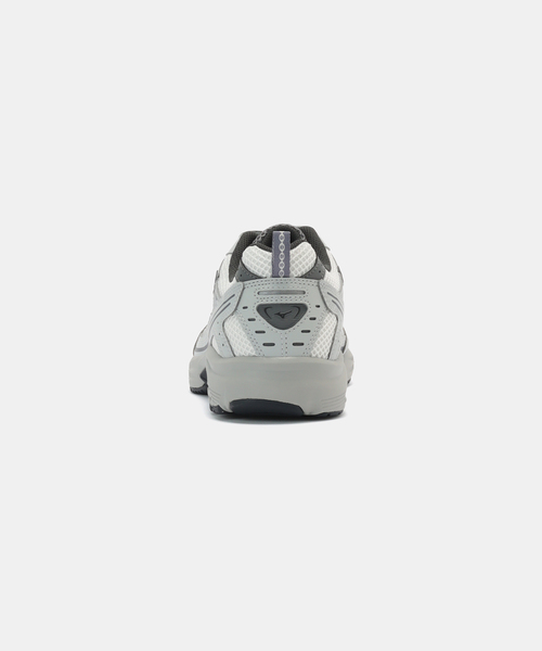 MIZUNO(ミズノ )の「MIZUNO/ミズノ MXR D1GA2451(その他シューズ・レディース・ホワイト/チャコールグレー/ブラック・24cm/25cm/23cm)」の5枚目の写真