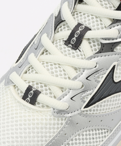 MIZUNO(ミズノ )の「MIZUNO/ミズノ MXR D1GA2451(その他シューズ・レディース・ホワイト/チャコールグレー/ブラック・24cm/25cm/23cm)」の12枚目の写真