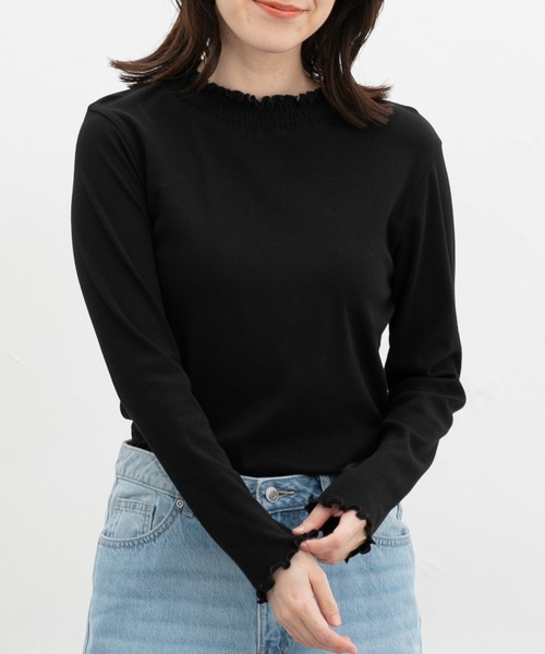 Honeys(ハニーズ)の「シャーリングハイネックT(Tシャツ/カットソー・レディース・ブラック/アイボリー系/アイボリー/ブラウン系その他/グリーン系その他・L/M/S/LL)」の1枚目の写真