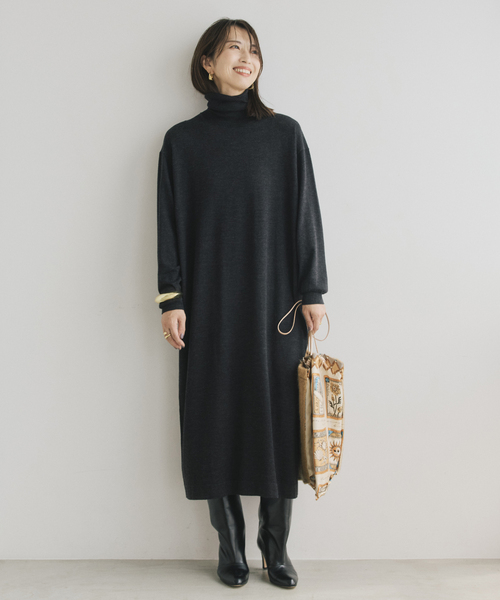 VERMEIL par iena(ヴェルメイユパーイエナ)の「GLOW wool knit ワンピース(ワンピース・レディース・チャコールグレー/グレー・FREE)」の3枚目の写真