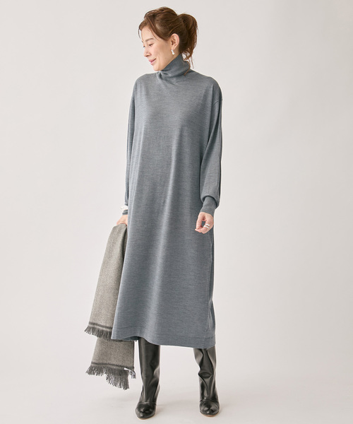 VERMEIL par iena(ヴェルメイユパーイエナ)の「GLOW wool knit ワンピース(ワンピース・レディース・チャコールグレー/グレー・FREE)」の11枚目の写真