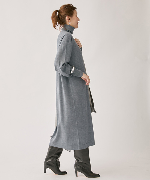 VERMEIL par iena(ヴェルメイユパーイエナ)の「GLOW wool knit ワンピース(ワンピース・レディース・チャコールグレー/グレー・FREE)」の12枚目の写真