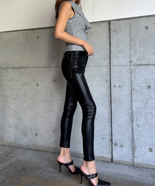 EGOIST（エゴイスト）の「サイドデザイン フェイクレザースキニーパンツ（その他パンツ・レディース・ブラック・SS/S/M）」の8枚目の写真