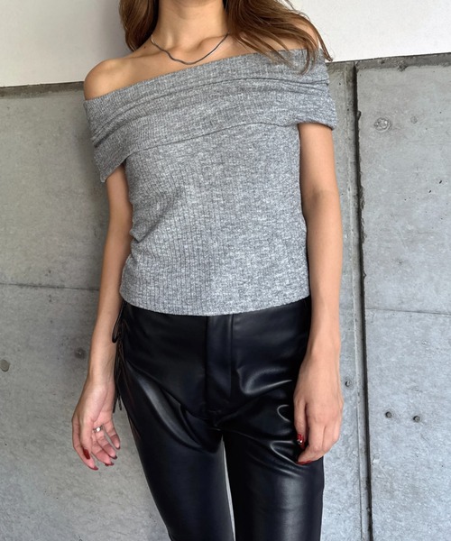 EGOIST（エゴイスト）の「サイドデザイン フェイクレザースキニーパンツ（その他パンツ・レディース・ブラック・SS/S/M）」の11枚目の写真