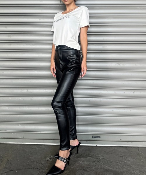 EGOIST（エゴイスト）の「サイドデザイン フェイクレザースキニーパンツ（その他パンツ・レディース・ブラック・SS/S/M）」の20枚目の写真