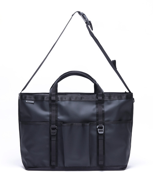 CHROME（クローム）の「［ CHROME / クローム ］GROCERY TOTE MSNGR 28L MABK_MATTE BLACK / グローサリー トート メッセンジャー 28L マット ブラック 耐水 トートバッグ（トートバッグ・メンズ・ブラック系その他・FREE）」の3枚目の写真