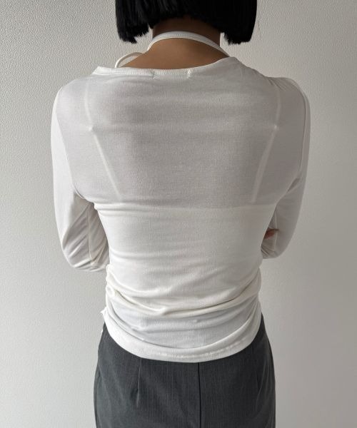 Geeong(ジーオン)の「【ZOZO限定】サイドシャーリング カットソー(Tシャツ/カットソー・レディース・アイボリー/ライトブルー/ブラック・FREE)」の8枚目の写真