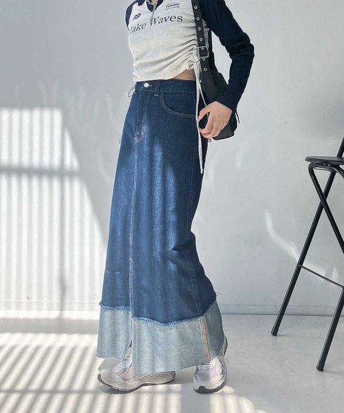 AS KNOW AS plus(アズノゥアズプラス)の「ロールアップデニムロングスカート(デニムスカート・レディース・ブラック/インディゴブルー・マルチサイズ)」の4枚目の写真