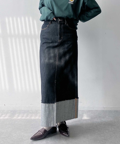 AS KNOW AS plus(アズノゥアズプラス)の「ロールアップデニムロングスカート(デニムスカート・レディース・ブラック/インディゴブルー・マルチサイズ)」の11枚目の写真