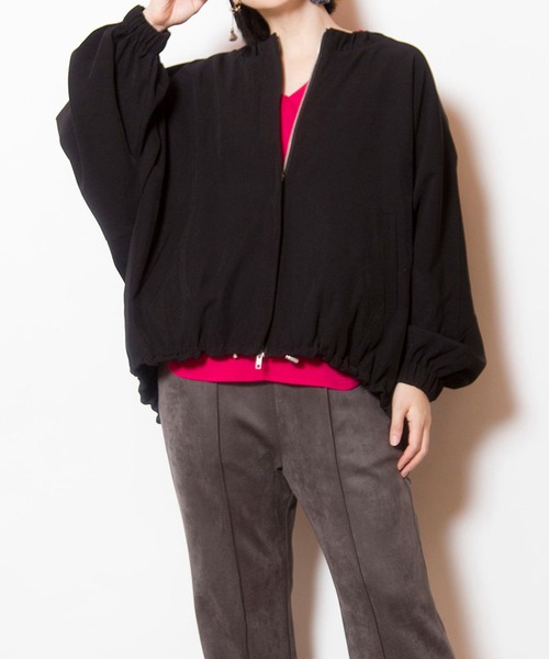 OSMOSIS（オズモーシス）の「ドルマンギャザーブルゾン（ブルゾン・レディース・グレー系その他/ブラック/ベージュ系その他2/ベージュ系その他・ONE SIZE）」の2枚目の写真