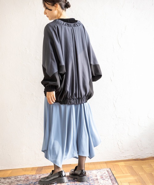 OSMOSIS（オズモーシス）の「ドルマンギャザーブルゾン（ブルゾン・レディース・グレー系その他/ブラック/ベージュ系その他2/ベージュ系その他・ONE SIZE）」の11枚目の写真