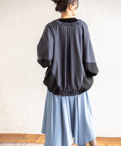 OSMOSIS（オズモーシス）の「ドルマンギャザーブルゾン（ブルゾン・レディース・グレー系その他/ブラック/ベージュ系その他2/ベージュ系その他・ONE SIZE）」の9枚目の写真