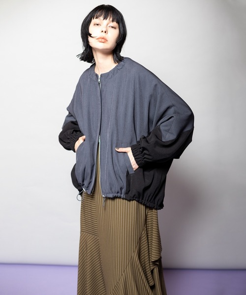 OSMOSIS（オズモーシス）の「ドルマンギャザーブルゾン（ブルゾン・レディース・グレー系その他/ブラック/ベージュ系その他2/ベージュ系その他・ONE SIZE）」の8枚目の写真