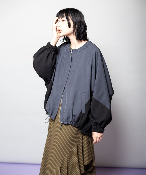 OSMOSIS（オズモーシス）の「ドルマンギャザーブルゾン（ブルゾン・レディース・グレー系その他/ブラック/ベージュ系その他2/ベージュ系その他・ONE SIZE）」の14枚目の写真