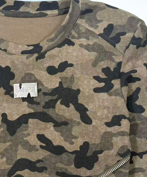 FOLLOWIN(フォロウィン)の「アシメジップデザインY2Kムードロングスリーブトップス(Tシャツ/カットソー・レディース・カーキ/ブラック・FREE)」の6枚目の写真