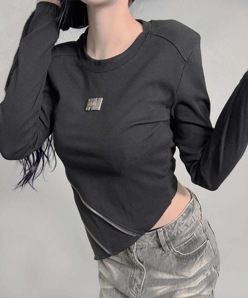 FOLLOWIN(フォロウィン)の「アシメジップデザインY2Kムードロングスリーブトップス(Tシャツ/カットソー・レディース・カーキ/ブラック・FREE)」の10枚目の写真