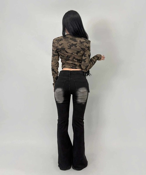 FOLLOWIN(フォロウィン)の「アシメジップデザインY2Kムードロングスリーブトップス(Tシャツ/カットソー・レディース・カーキ/ブラック・FREE)」の19枚目の写真