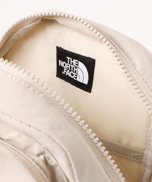 THE NORTH FACE(ザノースフェイス)の「【韓国限定・日本未入荷】THE NORTH FACE URBAN ONE WAY / ノースフェイス アーバンワンウェイ コンパクトボディバッグ(ボディバッグ/ウエストポーチ・メンズ・サンドベージュ/ブラック・FREE)」の21枚目の写真