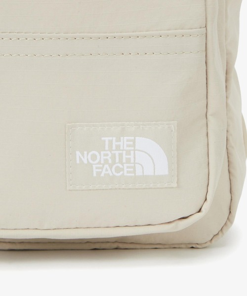 THE NORTH FACE(ザノースフェイス)の「【韓国限定・日本未入荷】THE NORTH FACE URBAN ONE WAY / ノースフェイス アーバンワンウェイ コンパクトボディバッグ(ボディバッグ/ウエストポーチ・メンズ・サンドベージュ/ブラック・FREE)」の17枚目の写真
