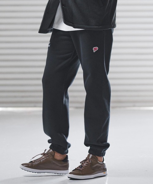 1minute 1second(ワンミニットワンセカンド)の「mp14224-12oz heavy weight pants with cursive embroidery イージーパンツ(1M25F270)(スウェットパンツ・メンズ・アッシュ/ブラック・XL/L/M)」の2枚目の写真