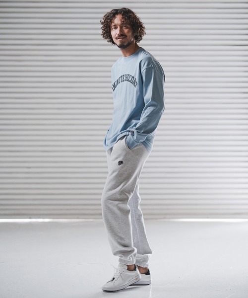 1minute 1second(ワンミニットワンセカンド)の「mp14224-12oz heavy weight pants with cursive embroidery イージーパンツ(1M25F270)(スウェットパンツ・メンズ・アッシュ/ブラック・XL/L/M)」の4枚目の写真