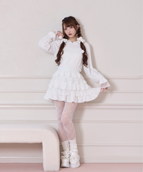 Honey Cinnamon(ハニーシナモン)の「フリルフードトップス(ニット/セーター・レディース・ホワイト/ブラック・FREE)」の4枚目の写真