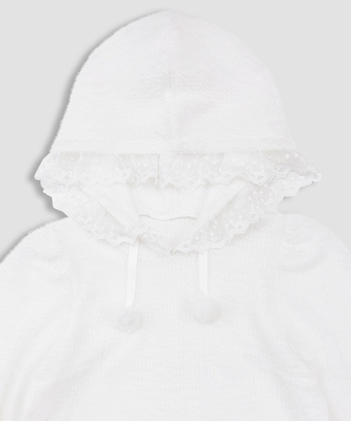 Honey Cinnamon(ハニーシナモン)の「フリルフードトップス(ニット/セーター・レディース・ホワイト/ブラック・FREE)」の10枚目の写真