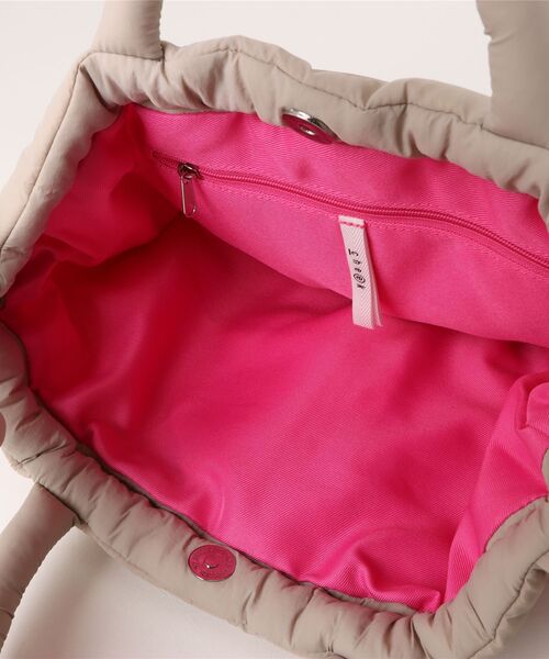 cheek(BAG)(チーク)の「puff kinchaku 2way tote / 中綿入り ショルダーバッグ(ショルダーバッグ・レディース・パープル/イエロー/グレー/ブラック/カーキ・FREE)」の15枚目の写真