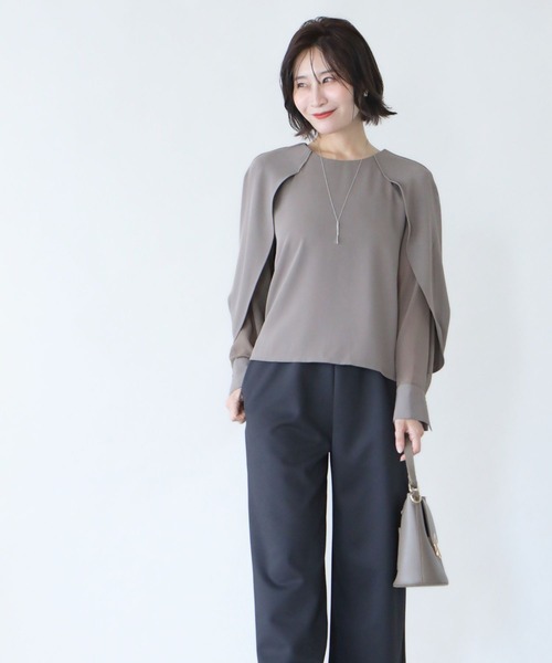 Ehre style（エーレスタイル）の「会食や通勤に 控えめ映え服 ケープ袖ブラウス（シャツ/ブラウス・レディース・ブラック/グレー/ベージュ・FREE）」の5枚目の写真