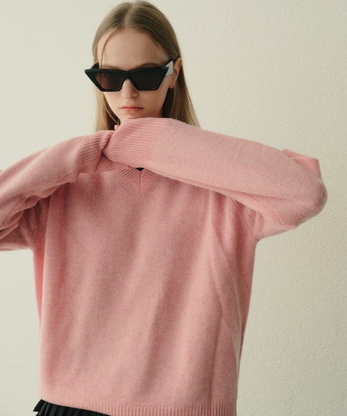 LE CIEL BLEU(ルシェルブルー)の「Vネックニットプルオーバー / V-Neck Knit Pullover(ニット/セーター・レディース・グレー/ブルー/ライトグリーン/ブラウン/ホワイト/レッド/ピンク/ブラック/ライトブルー・36)」の8枚目の写真