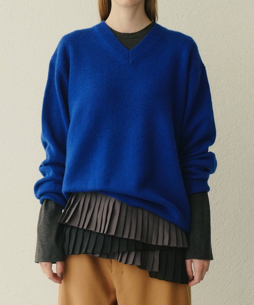セール】Vネックニットプルオーバー / V-Neck Knit Pullover（ニット