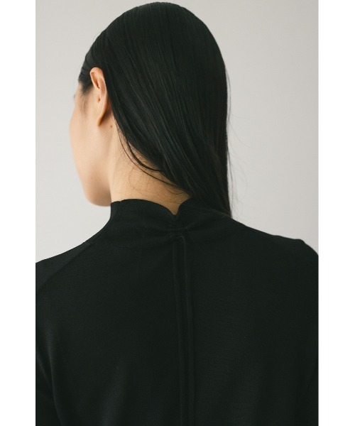 STYLEMIXER(スタイルミキサー)の「バックストリングウォッシャブルニット(ニット/セーター・レディース・レッド/アイボリー/ブラック/ベージュ・FREE)」の14枚目の写真