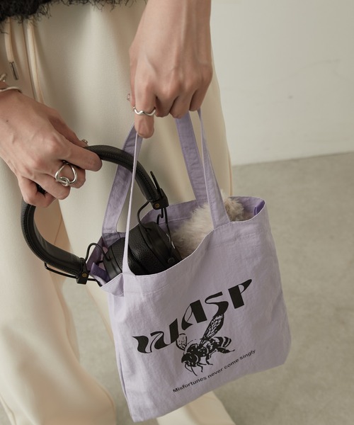 COLONY 2139（コロニートゥーワンスリーナイン）の「ナイロンショートハンドルミニトートバッグ（トートバッグ・レディース・パープル/シルバー/レッド/ピンク・FREE）」の19枚目の写真