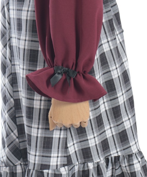 axes femme POETIQUE（アクシーズファムポエティック）の「ハイウエストドッキングワンピース（ワンピース・レディース・ブラウン/ブラック/サックスブルー・MEDIUM）」の6枚目の写真